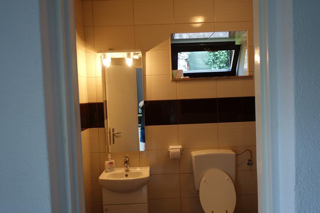 Rooms Modrusan Slunj Bilik gambar
